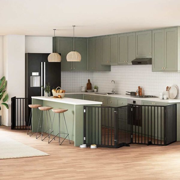 vidaXL fekete ny&aacute;rfa 8 paneles &ouml;sszecsukhat&oacute; kutyakapu ajt&oacute;val 640 cm