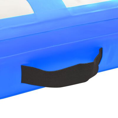 vidaXL kék PVC felfújható tornamatrac pumpával 700 x 100 x 20 cm