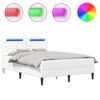 vidaXL &Aacute;gykeret LED szalagokkal fejt&aacute;ml&aacute;val Feh&eacute;r 120 x 200 cm Műbőr