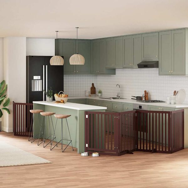 vidaXL barna ny&aacute;rfa 8 paneles &ouml;sszecsukhat&oacute; kutyakapu ajt&oacute;val 640 cm