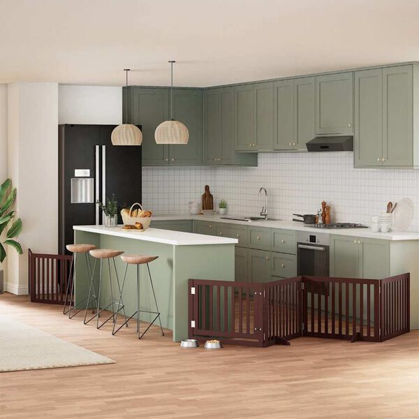 vidaXL barna ny&aacute;rfa 6 paneles &ouml;sszecsukhat&oacute; kutyakapu ajt&oacute;val 480 cm