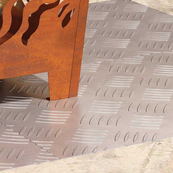 3 / 8. term&eacute;kk&eacute;p megjelen&iacute;t&eacute;se