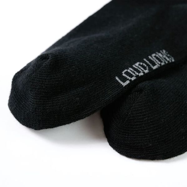 Fekete gyerekharisnya 140