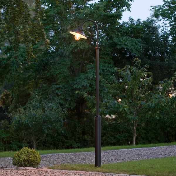 KONSTSMIDE Vega matt fekete &aacute;ll&oacute;l&aacute;mpa