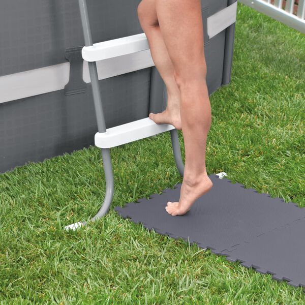 Intex 8 db összekapcsolható párnázott padlóvédő 50x50x0,5 cm 1,9 m²