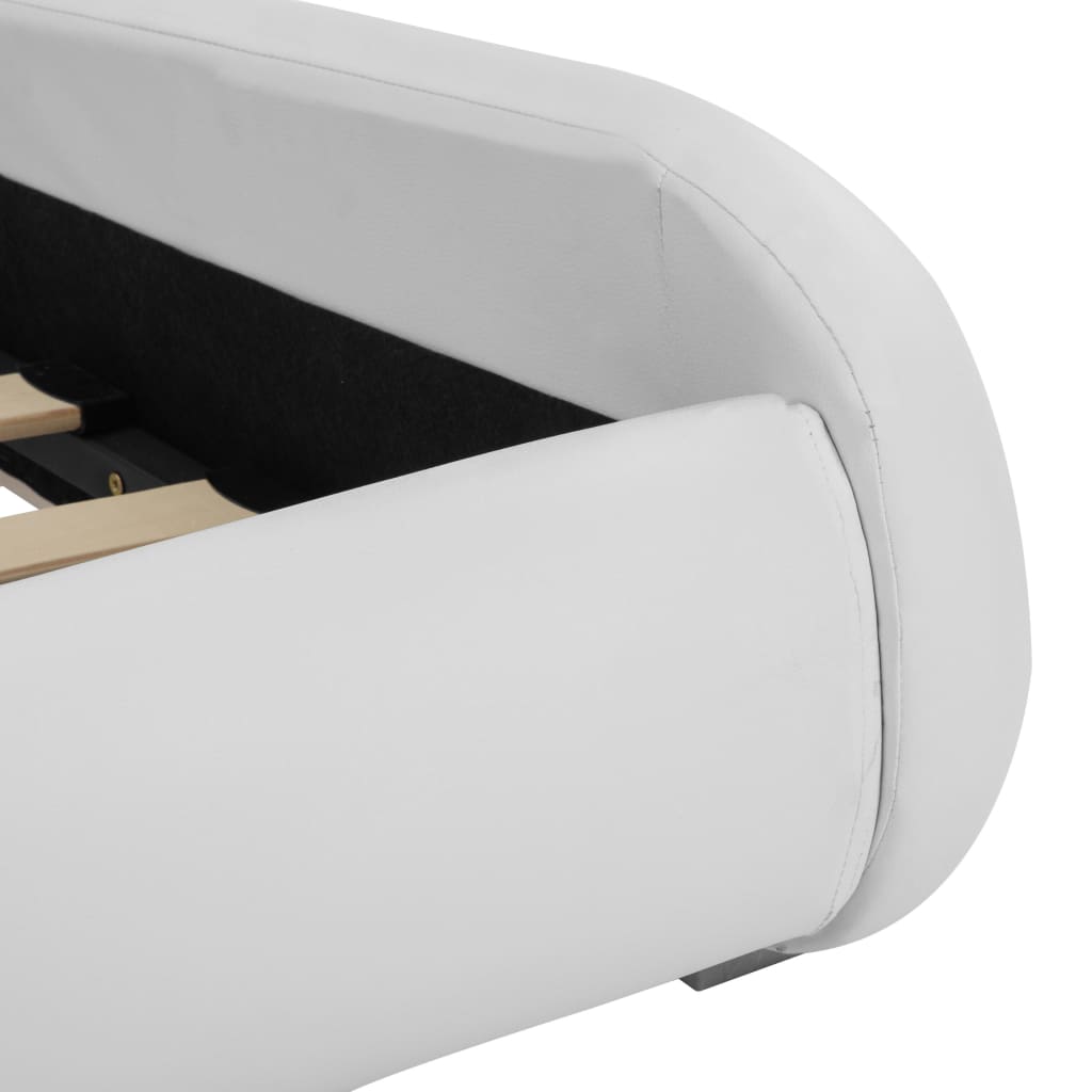 vidaXL fehér LED-es műbőr ágykeret 160 x 200 cm