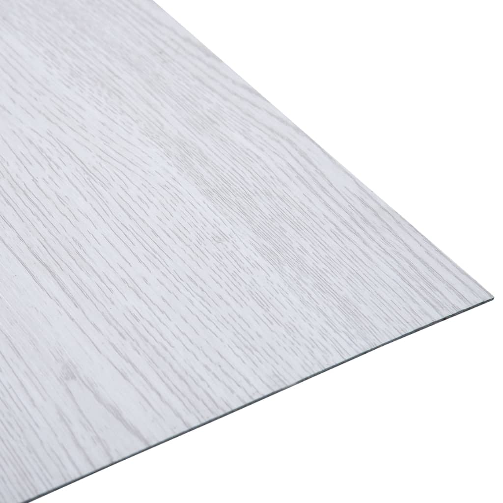 vidaXL fehér öntapadó PVC padlólapok 5,11 m²